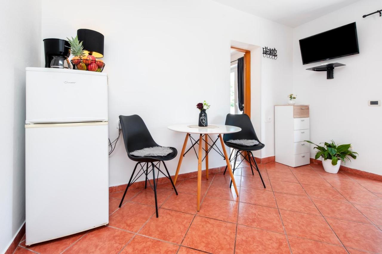 Apartment Biggy Rovinj Exteriör bild